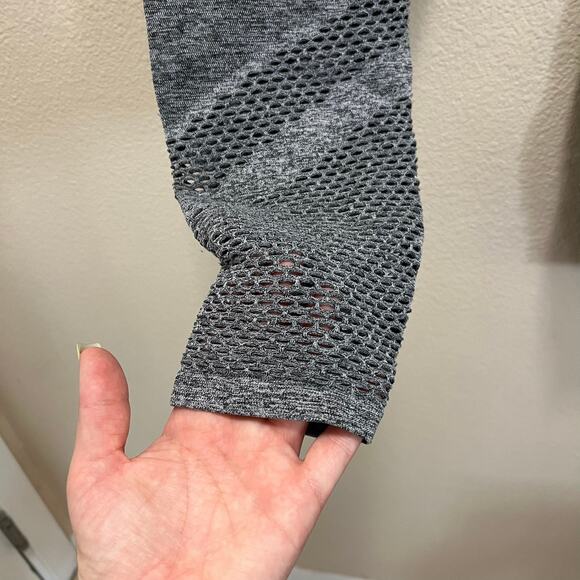 Victoria's Secret PINK Seamless Gray High Waisted Mesh Ankle Leggings Sz Medium - Picture 8 of 12